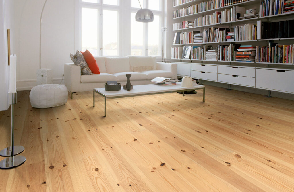 Plancher Berg&Berg XXL Pin poncé lessivé , Huilé blanchi (Prix/paquets de 1.87 m2)